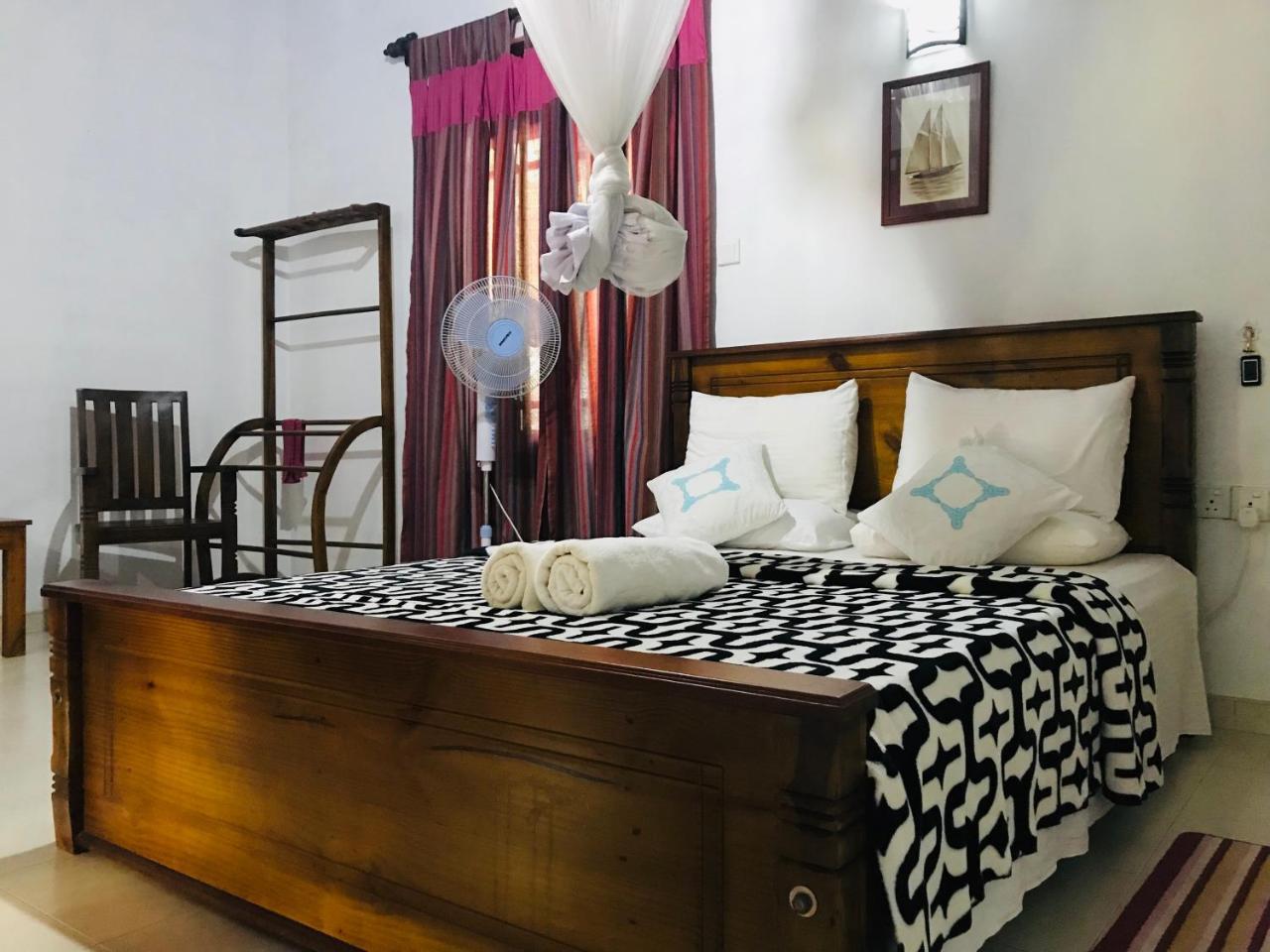 Unique Villa Kandy Exteriör bild