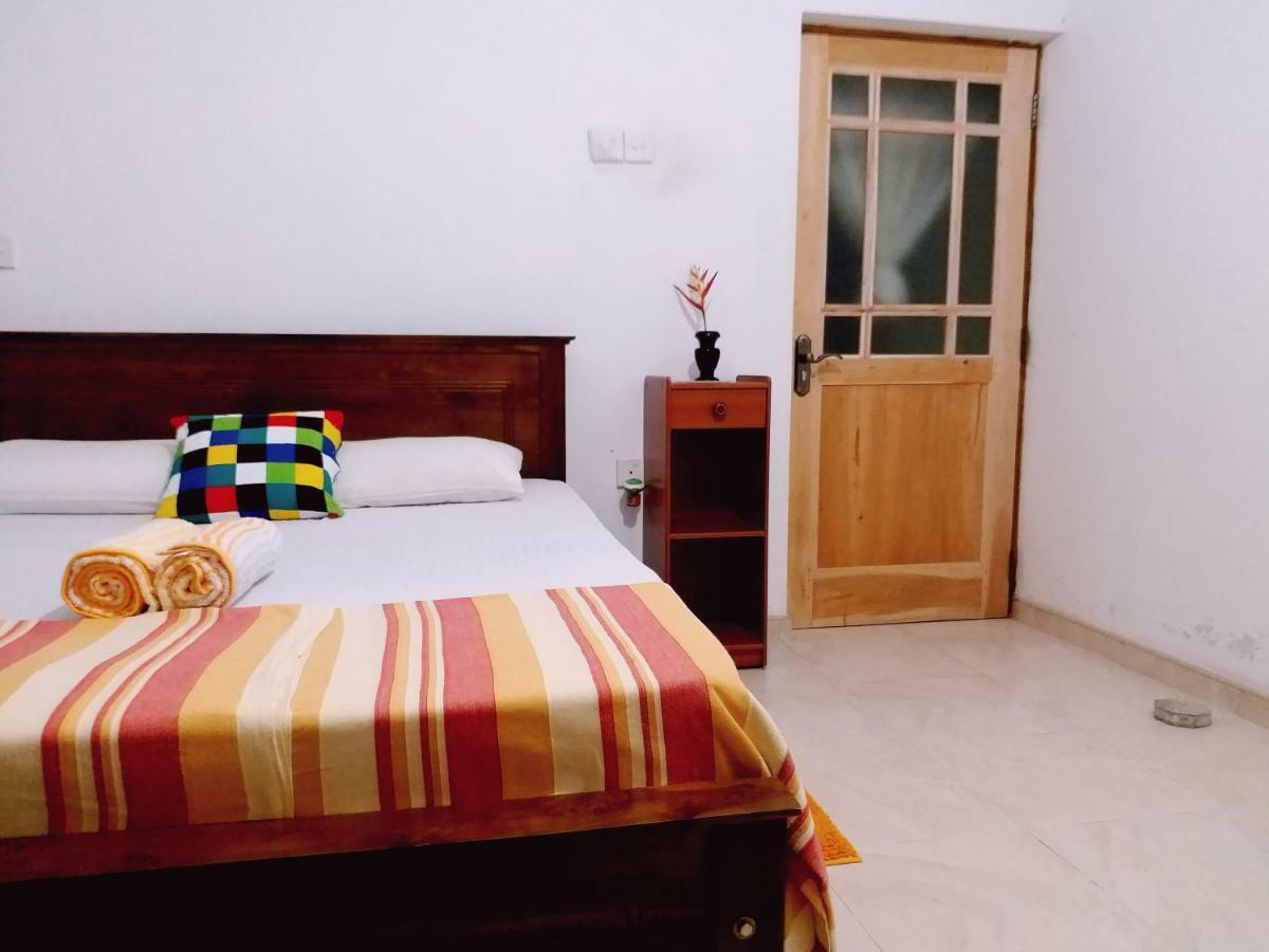 Unique Villa Kandy Exteriör bild