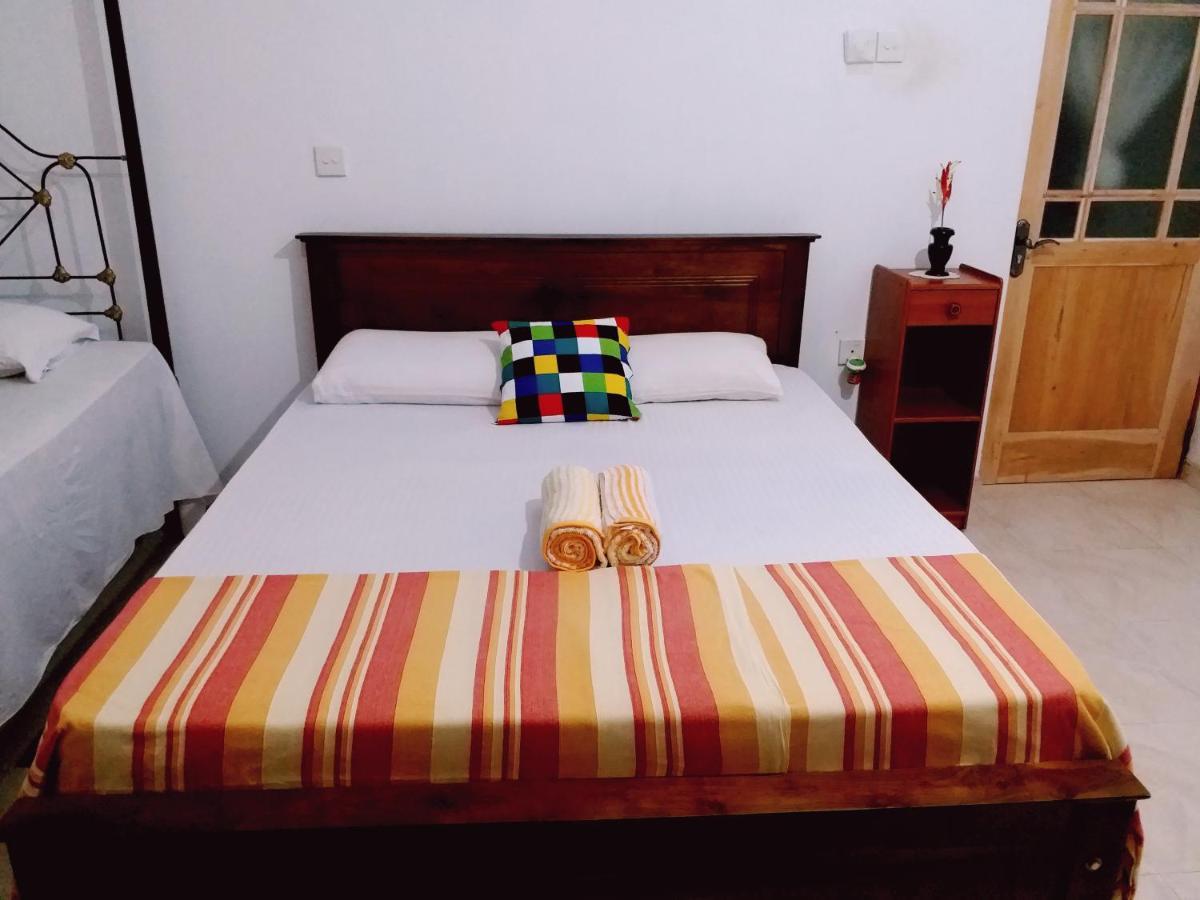Unique Villa Kandy Exteriör bild